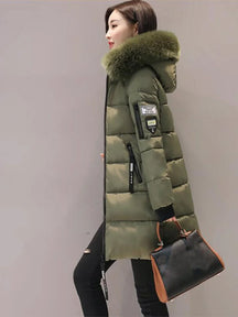 Casaco Feminino Para Inverno com Capuz e Gola Parka Elegante