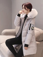 Casaco Feminino Para Inverno com Capuz e Gola Parka Elegante