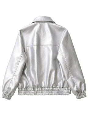 Casaco Feminino Curto em Faux Leather com Toque Vintage