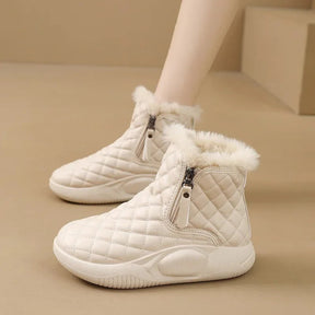 Bota Feminina Para Inverno com Zíper Solado Grosso